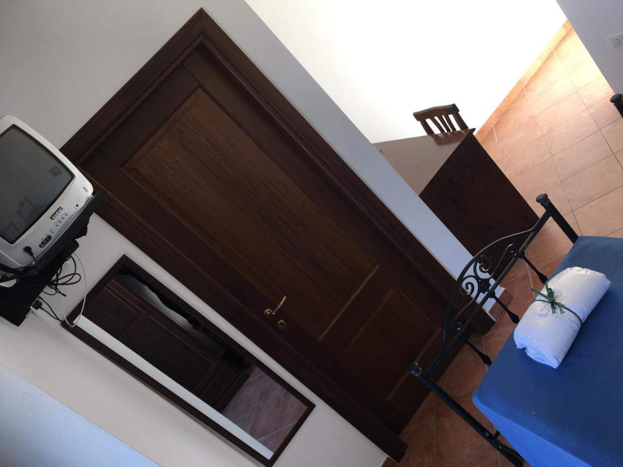 Hotel Bed Sandalia Badesi Exterior foto