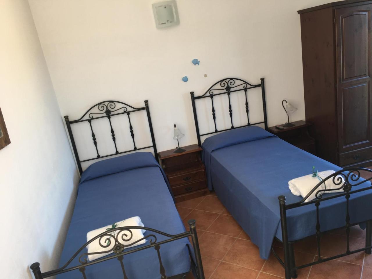 Hotel Bed Sandalia Badesi Exterior foto
